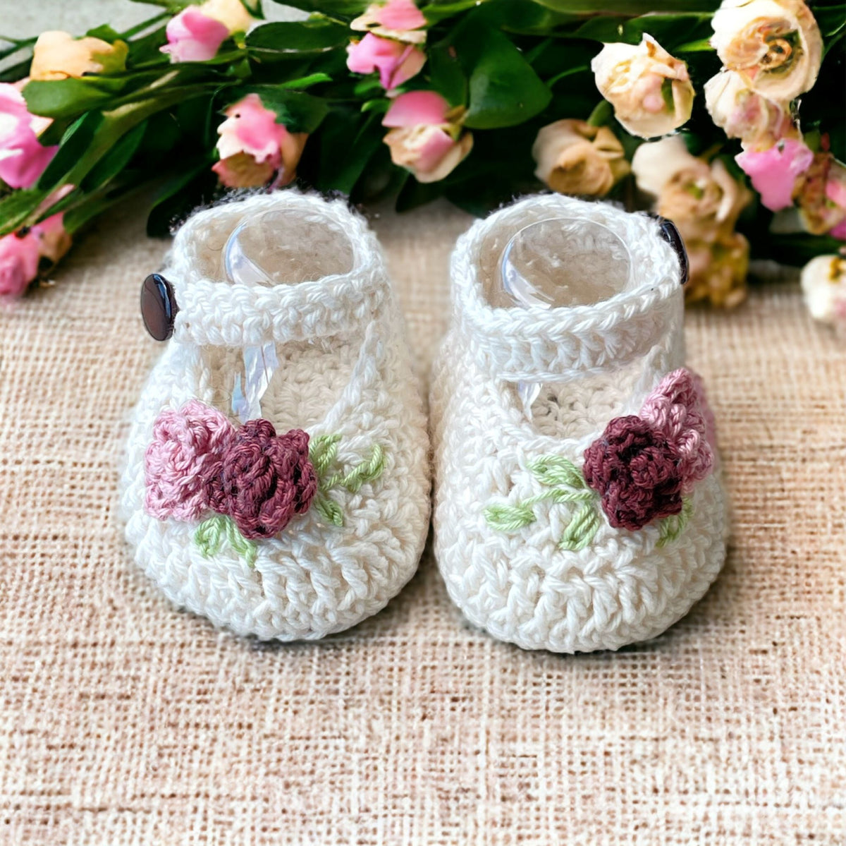 Crochet baby booties, Cream Mary Jane rose shoes